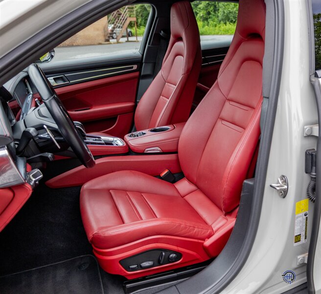 2022 Porsche Panamera 4 Platinum Edition - Photo 32 - Wyomissing, PA 19610