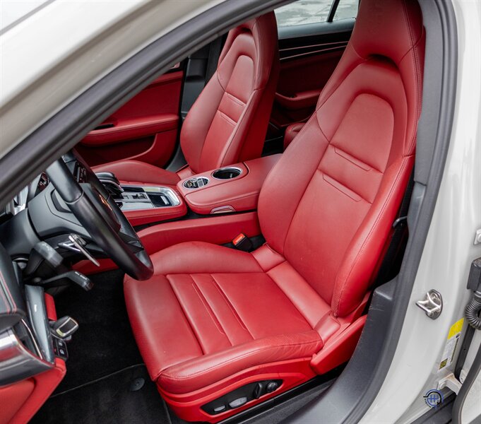 2022 Porsche Panamera 4  Platinum Edition
