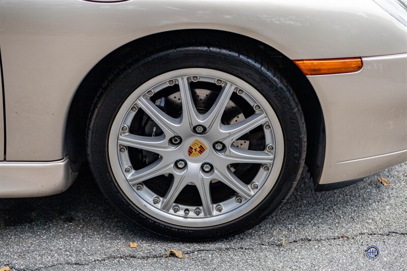 2000 Porsche 911 Carrera Cabriolet - Photo 23 - Wyomissing, PA 19610
