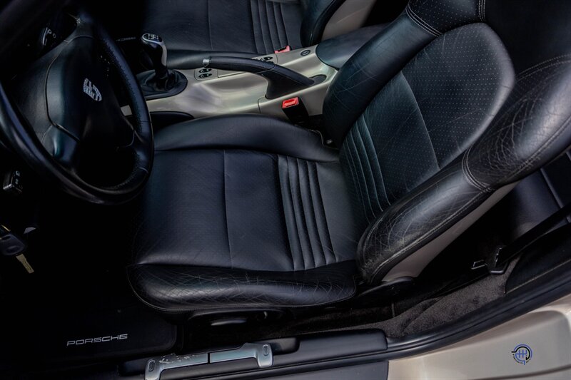 2000 Porsche 911 Carrera Cabriolet - Photo 38 - Wyomissing, PA 19610