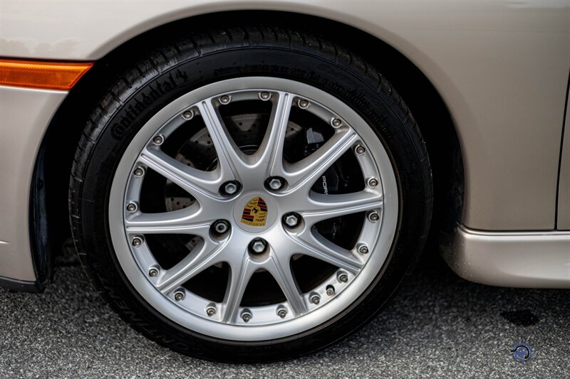 2000 Porsche 911 Carrera Cabriolet - Photo 11 - Wyomissing, PA 19610