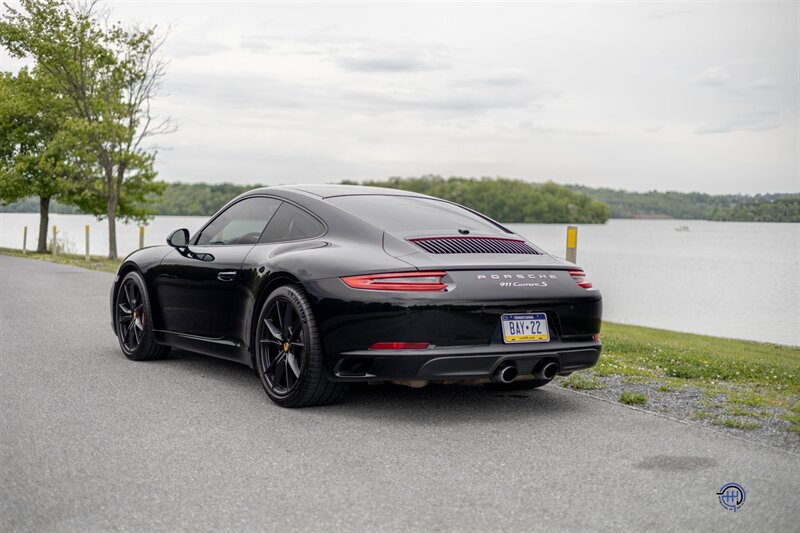2018 Porsche 911 Carrera S - Photo 2 - Wyomissing, PA 19610
