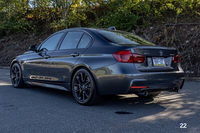 2017 BMW 340i xDrive  Manual - Photo 8 - Wyomissing, PA 19610