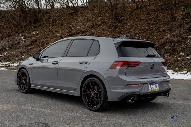 2024 Volkswagen Golf GTI 380 SE  