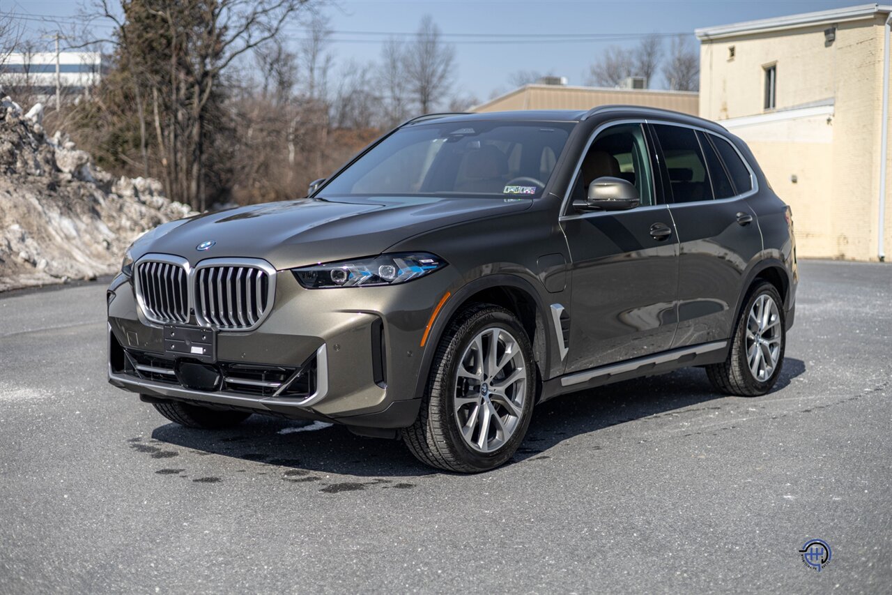 2025 BMW X5 xDrive50e   - Photo 1 - Wyomissing, PA 19610
