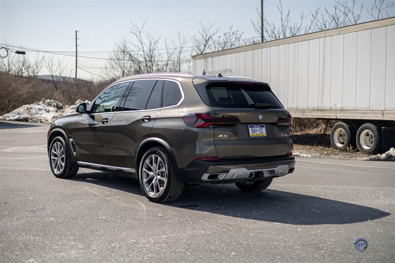2025 BMW X5 xDrive50e   - Photo 6 - Wyomissing, PA 19610