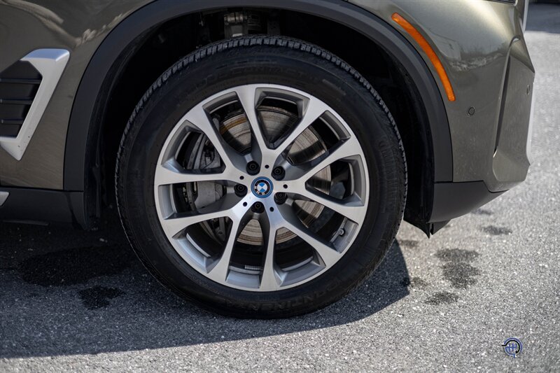 2025 BMW X5 xDrive50e   - Photo 20 - Wyomissing, PA 19610