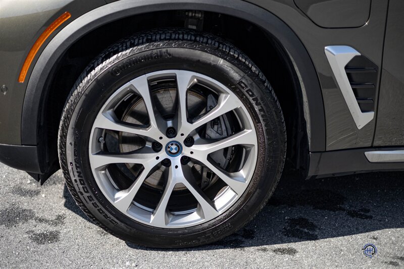 2025 BMW X5 xDrive50e   - Photo 7 - Wyomissing, PA 19610