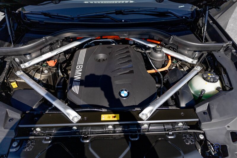2025 BMW X5 xDrive50e   - Photo 57 - Wyomissing, PA 19610