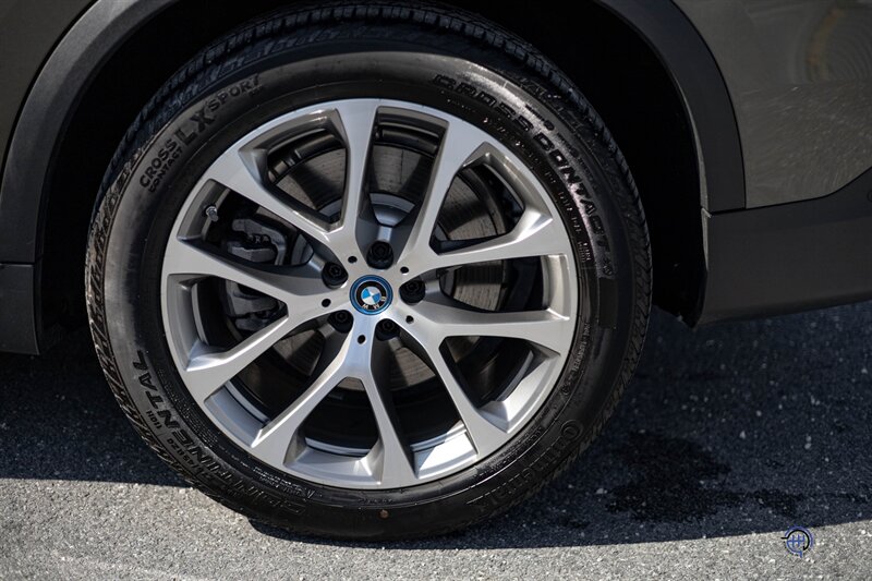 2025 BMW X5 xDrive50e   - Photo 12 - Wyomissing, PA 19610