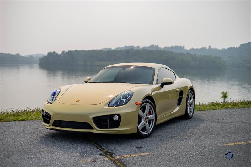 2015 Porsche Cayman S  