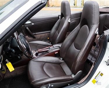 2011 Porsche 911 Carrera 4S   - Photo 28 - Wyomissing, PA 19610