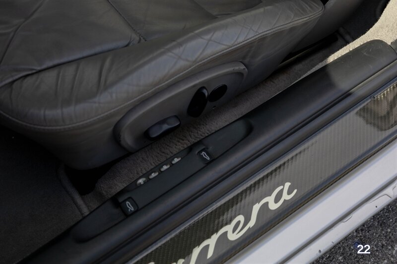 2001 Porsche 911 Carrera   - Photo 31 - Wyomissing, PA 19610