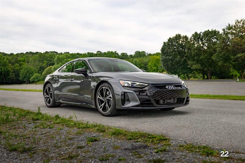 2022 Audi e-tron GT  