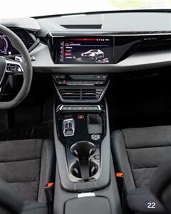 2022 Audi e-tron GT - Photo 35 - Wyomissing, PA 19610