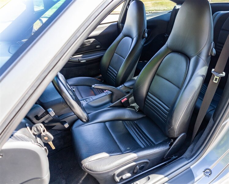 2002 Porsche 911 Carrera   - Photo 2 - Wyomissing, PA 19610