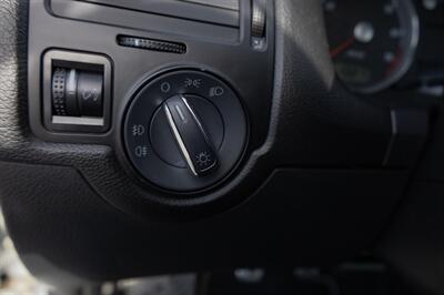 2004 Volkswagen R32 Turbo - Photo 40 - Wyomissing, PA 19610