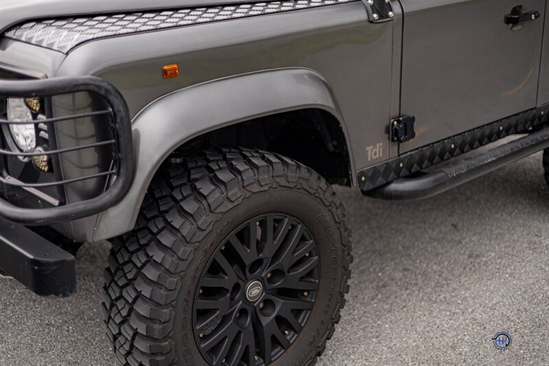 1997 Land Rover Defender 90 - Photo 7 - Wyomissing, PA 19610