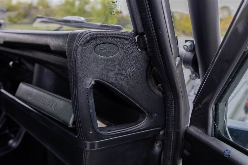 1997 Land Rover Defender 90 - Photo 83 - Wyomissing, PA 19610