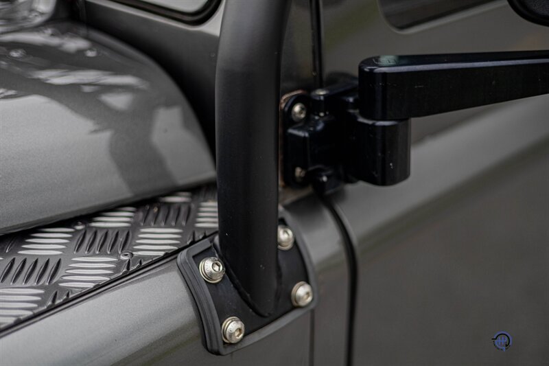 1997 Land Rover Defender 90 - Photo 11 - Wyomissing, PA 19610