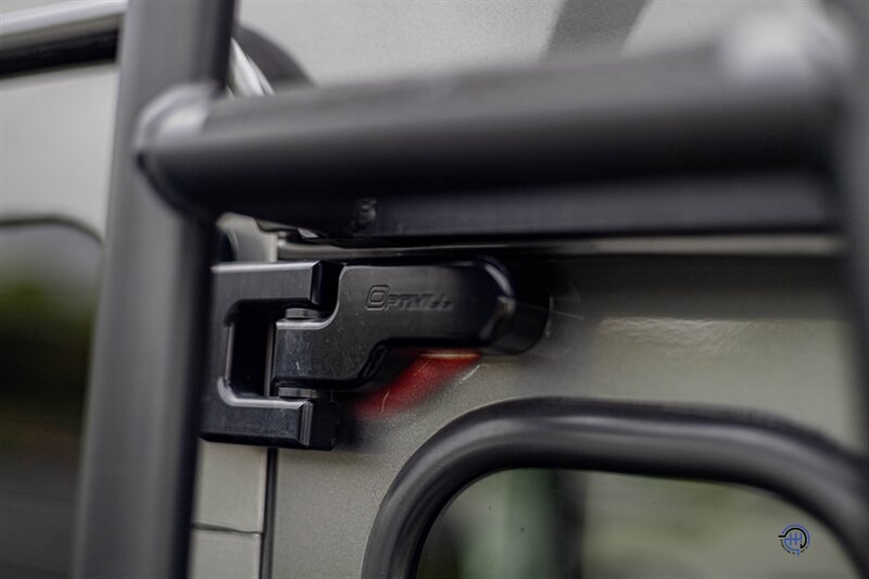 1997 Land Rover Defender 90 - Photo 29 - Wyomissing, PA 19610