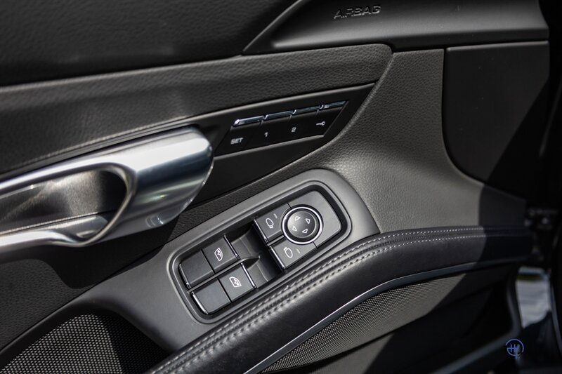 2016 Porsche 911 Carrera Black Edition - Photo 42 - Wyomissing, PA 19610