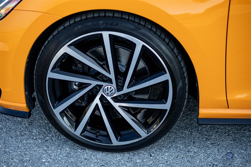 2018 Volkswagen Golf R Spektrum   - Photo 9 - Wyomissing, PA 19610