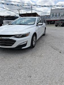 2020 Chevrolet Malibu LT - Photo 2 - Owensboro, KY 42303