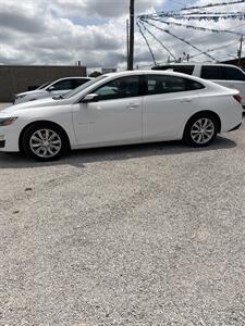 2020 Chevrolet Malibu LT - Photo 1 - Owensboro, KY 42303