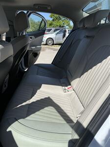 2019 Genesis G70 2.0T Advanced - Photo 8 - Owensboro, KY 42303