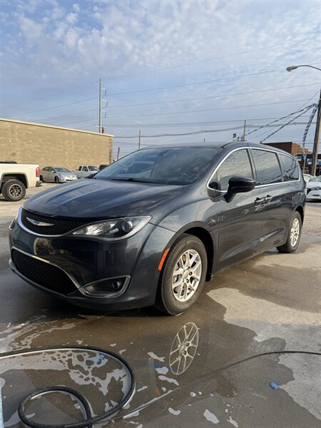 2020 Chrysler Pacifica Touring