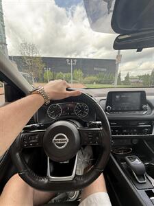 2021 Nissan Rogue SV - Photo 11 - Owensboro, KY 42303