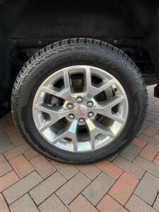 2017 GMC Sierra 1500 SLT   - Photo 17 - Owensboro, KY 42303