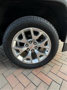 2017 GMC Sierra 1500 SLT   - Photo 15 - Owensboro, KY 42303