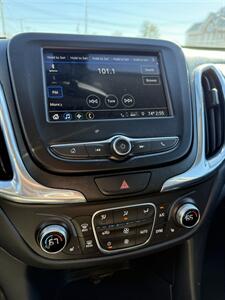 2019 Chevrolet Equinox LT - Photo 8 - Owensboro, KY 42303