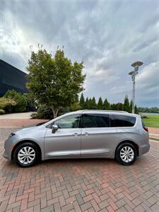 2018 Chrysler Pacifica Touring L   - Photo 1 - Owensboro, KY 42303