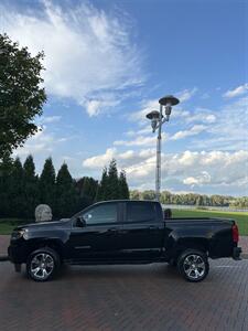 2021 Chevrolet Colorado LT   - Photo 2 - Owensboro, KY 42303