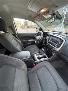 2021 Chevrolet Colorado LT   - Photo 7 - Owensboro, KY 42303