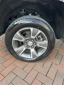 2021 Chevrolet Colorado LT   - Photo 12 - Owensboro, KY 42303