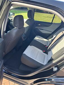 2022 Chevrolet Equinox LT   - Photo 10 - Owensboro, KY 42303