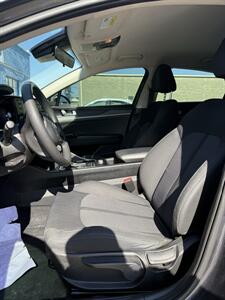 2021 Kia K5 LXS - Photo 4 - Owensboro, KY 42303