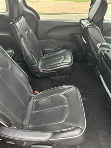 2018 Chrysler Pacifica Limited   - Photo 11 - Owensboro, KY 42303