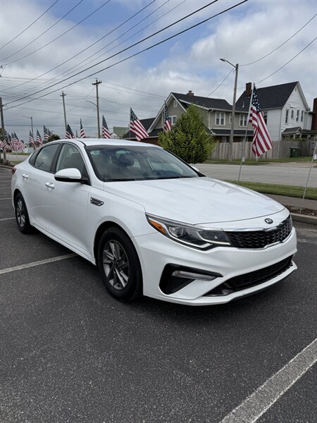 2020 Kia Optima LX  