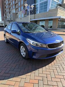 2017 Kia Forte LX   - Photo 4 - Owensboro, KY 42303