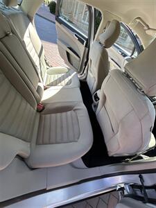 2017 Ford Fusion SE   - Photo 10 - Owensboro, KY 42303