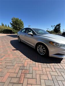 2017 Ford Fusion SE   - Photo 2 - Owensboro, KY 42303
