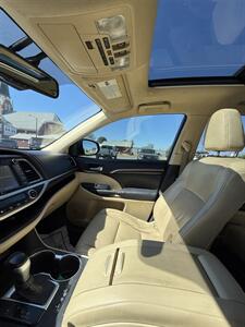 2015 Toyota Highlander Limited   - Photo 14 - Owensboro, KY 42303