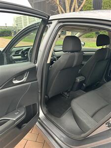 2019 Honda Civic LX   - Photo 11 - Owensboro, KY 42303