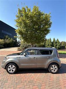 2016 Kia Soul   - Photo 7 - Owensboro, KY 42303