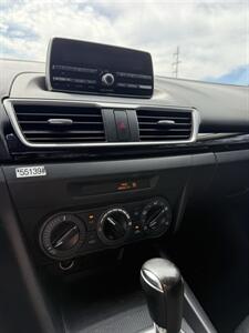 2014 Mazda Mazda3 i SV - Photo 6 - Owensboro, KY 42303